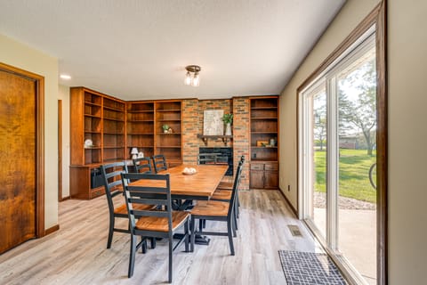 12 Mi to Mississinewa Lake: Peaceful Retreat House in Indiana