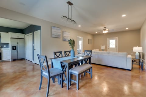 Quiet Hill Country Home: 1 Mi to Lake LBJ Access! Apartment in Granite Shoals