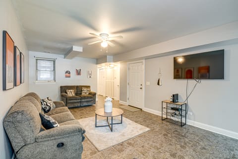 1 Mi to Washington Park: Spacious 1st-Floor Condo! Apartment in Chicago