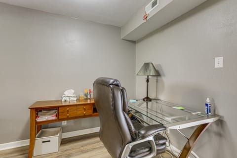 Townhome 10 Mi to WPAFB & Dayton! Apartment in Beavercreek