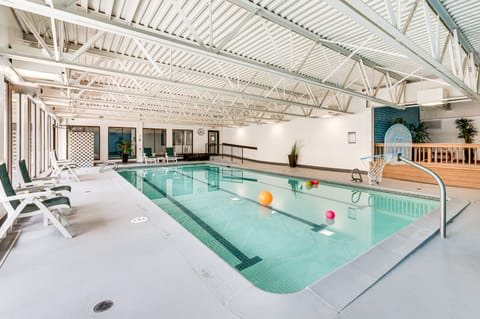 2 Mi to Winter Park Slopes: Mtn-View Condo! Apartment in Fraser