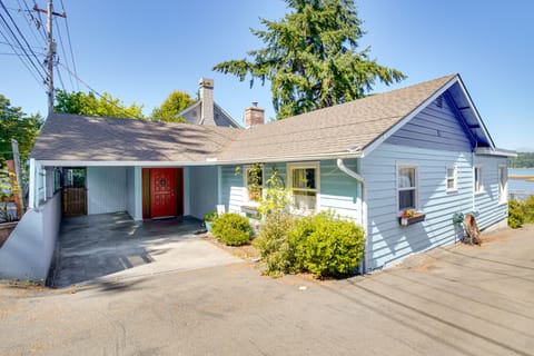 Across Water From Belfair SP: Hood Canal Cottage! House in Hood Canal