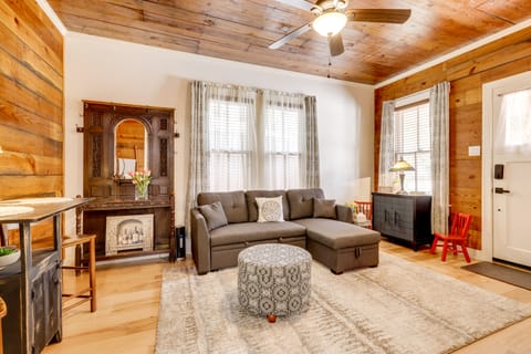 1 Mi to Landa Park: New Braunfels Home w/ Patio! House in New Braunfels