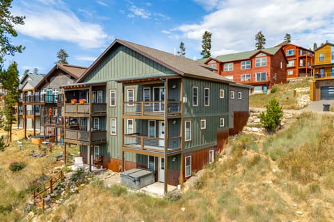 Home w/ Hot Tub & Views - Free Bus to Winter Park House in Fraser