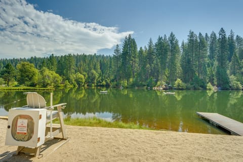 Sleek Blue Lake Springs Retreat w/ Deck & Yard! House in Arnold