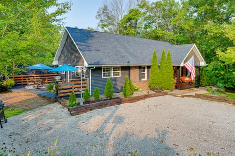 Otter Creek Rec Area On-Site! Serene Family Home House in Indiana