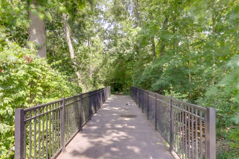 1 Block to Loveland Bike Trail: 'The Frog Man Inn' House in Ohio