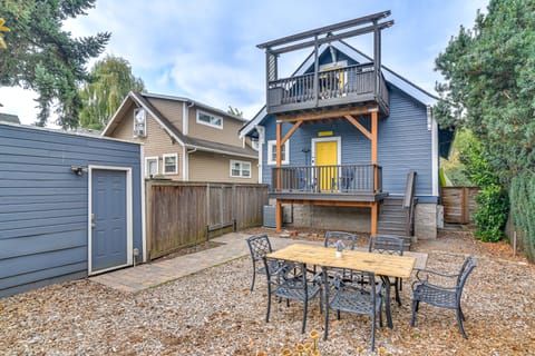 Newly Furnished Alberta Arts Home: Extended Stays! House in Portland