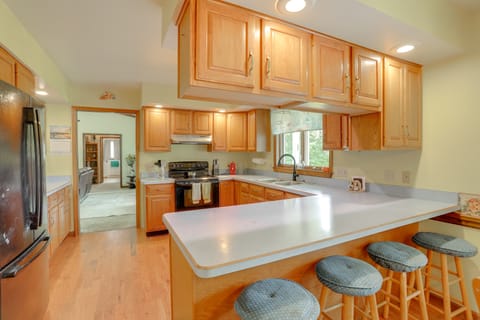 Home w/ Large Yard: 8 Mi to Holiday Valley Resort House in Little Valley