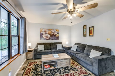 Hillside Home 5 Mi to the Ark in Williamstown! House in Ohio