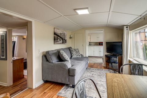 Walk to Mingus Park: Quaint Escape w/ Private Yard House in Coos Bay