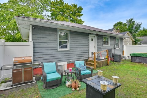 2 Miles to Notre Dame - Cozy South Bend Stay Apartment in South Bend