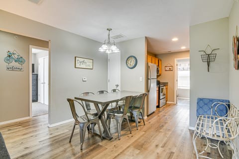 ‘Whimsy on the Hillside!' Family Condo in Branson Apartment in Branson