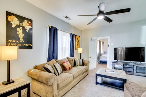 1 Mi to Old Town Albuquerque! Dog-Friendly Home House in Albuquerque