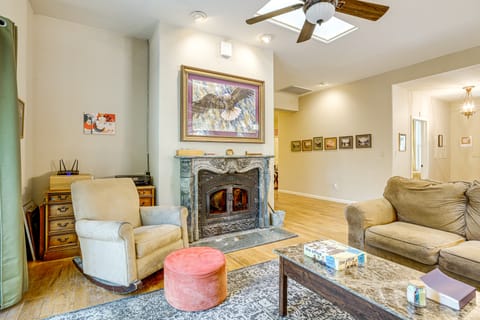 All-Season Outdoor Base Camp: Gold Country Home! House in Calaveras County