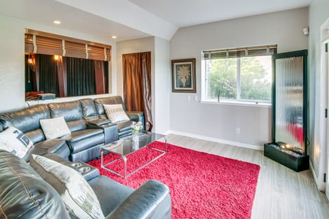 4 Mi to Broadmoor! Apt w/ Movie Theater & Mtn View Apartment in Fort Carson