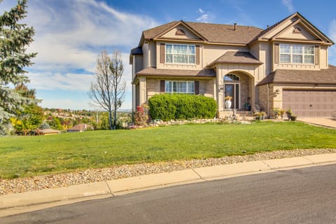 4 Mi to Broadmoor! Apt w/ Movie Theater & Mtn View Apartment in Fort Carson