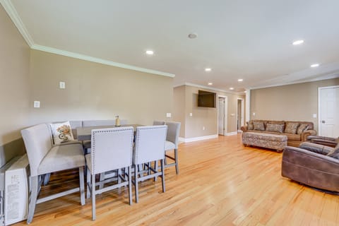 Walk to Frog Level Historic District! Home w/ Deck House in Waynesville