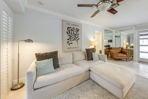 Walkable Island City Oasis w/ Private Heated Pool! House in Wilton Manors