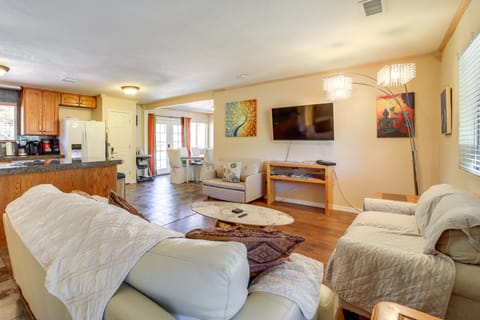 Red Rock View, Hot Tub! Home 3 Mi to Uptown Sedona House in Sedona