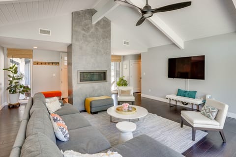 Mid Century Modern Gem w/ Pool in North Tustin House in North Tustin