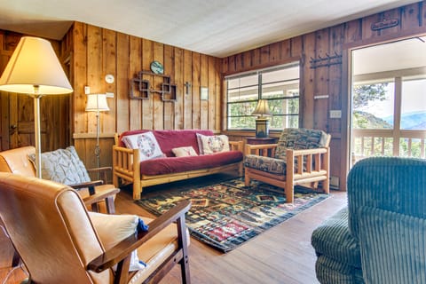 Beautiful Cold Mountain Views! Canton Cabin House in East Fork