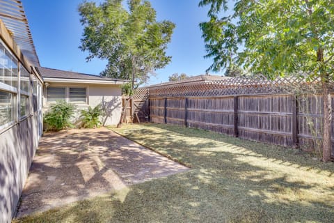 3 Mi to Texas Tech: Cozy Home w/ Private Yard! House in Lubbock