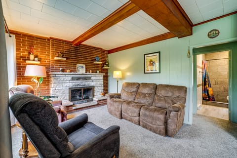 'The Fishtales Riverhouse' Iroquois River Stay! House in Indiana