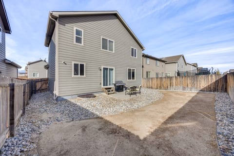 Explore Pikes Peak & Colorado Springs: Family Home House in Colorado Springs