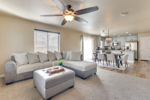 Explore Pikes Peak & Colorado Springs: Family Home House in Colorado Springs