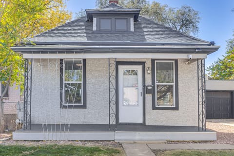 Pueblo Perfection: A Quiet Colorado Adventure! House in Pueblo