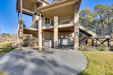 Hot Tub & Games Galore! Colorado Springs Retreat House in Black Forest