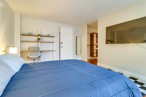 Central Location! Extended Stay Studio w/ Parking Apartment in Windsor