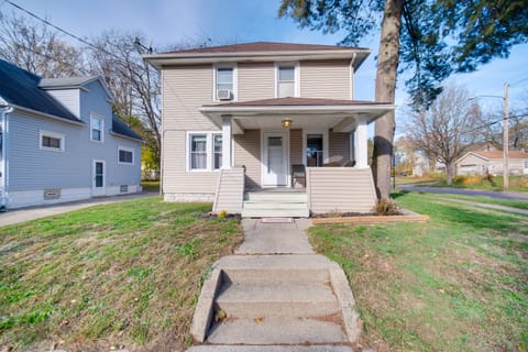 Akron Made Easy! Spacious Family Home Near Dtwn House in Akron