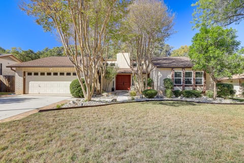 Work, Explore & Unwind: Convenient San Antonio Gem House in San Antonio