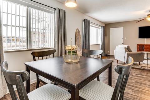 Walk to Park & Cafe: Cozy Indianapolis Getaway Apartment in Indianapolis