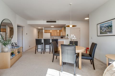 Walkable Condo 5 Mi to Winter Park Resort! Apartment in Fraser