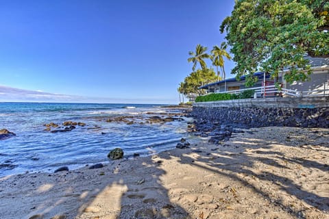 Steps to the Kona Coastline! Poolside Studio Apartment in Holualoa