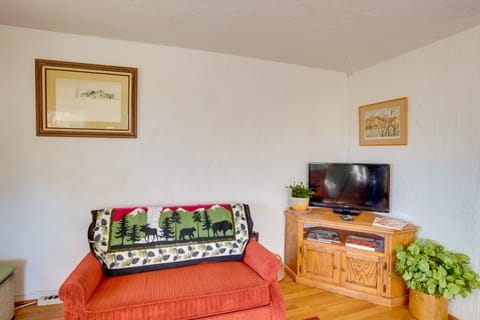 7 Mi to the Dolores River! Adventure-Ready Cottage Cottage in Colorado