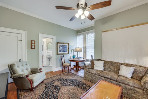 Great for Gatherings! Gem < 1 Mi to Dtwn Texarkana House in Texarkana