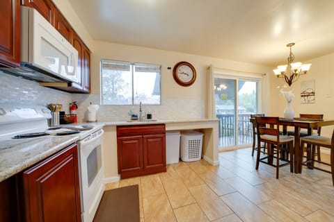 Walk to Othello Park & Light Rail: Seattle Escape Apartment in Seattle