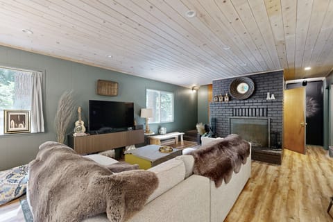 4BR Family-Friendly Mountain Home House in Dorrington