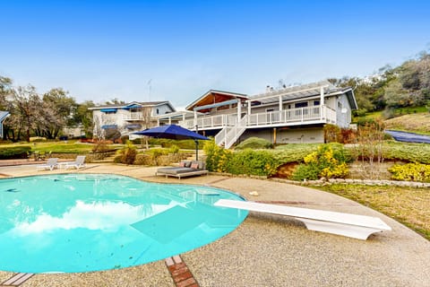 5BR Estate On Acreage w/ Private Pool, Near Hiking House in Calaveras County