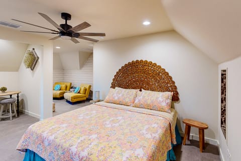 Stylish 1BR w/ Patio & Nature Views - Near River Apartment in Rio Grande