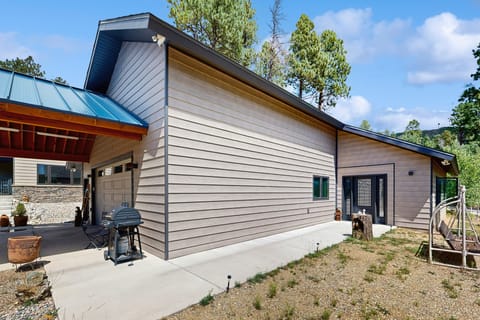 1 BR Home w/ full kitchen & peaceful location House in La Plata County