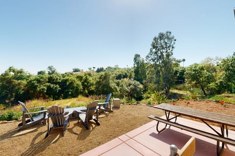 Two Dog-Friendly Home, Close to Wine Country House in Fallbrook