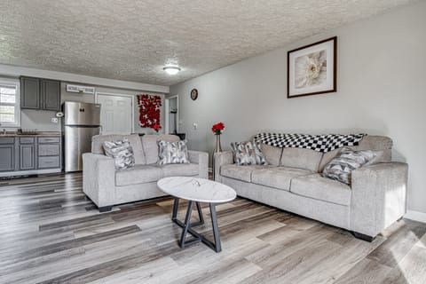 4 Mi to the Speedway: Peaceful & Snug Home w/ Yard House in Indianapolis