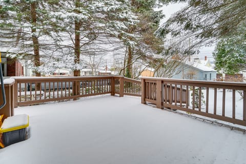 Game Room & Backyard: Modern Altoona Home! House in Altoona