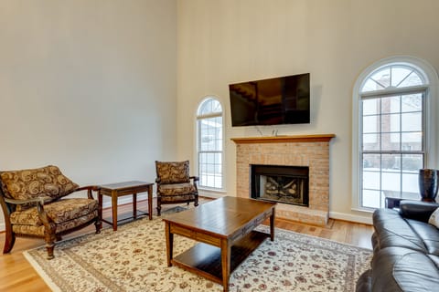 7 Mi to Dtwn Toledo: Spacious Family Home! House in Ohio