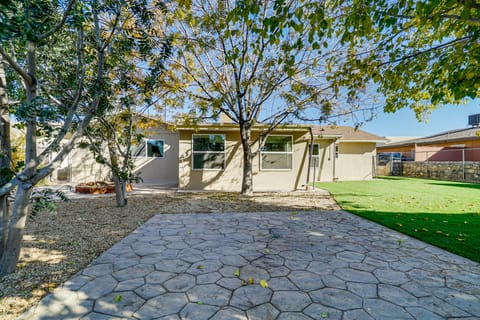 13 Mi to Dtwn: Quiet Getaway in East El Paso! House in Ciudad Juarez